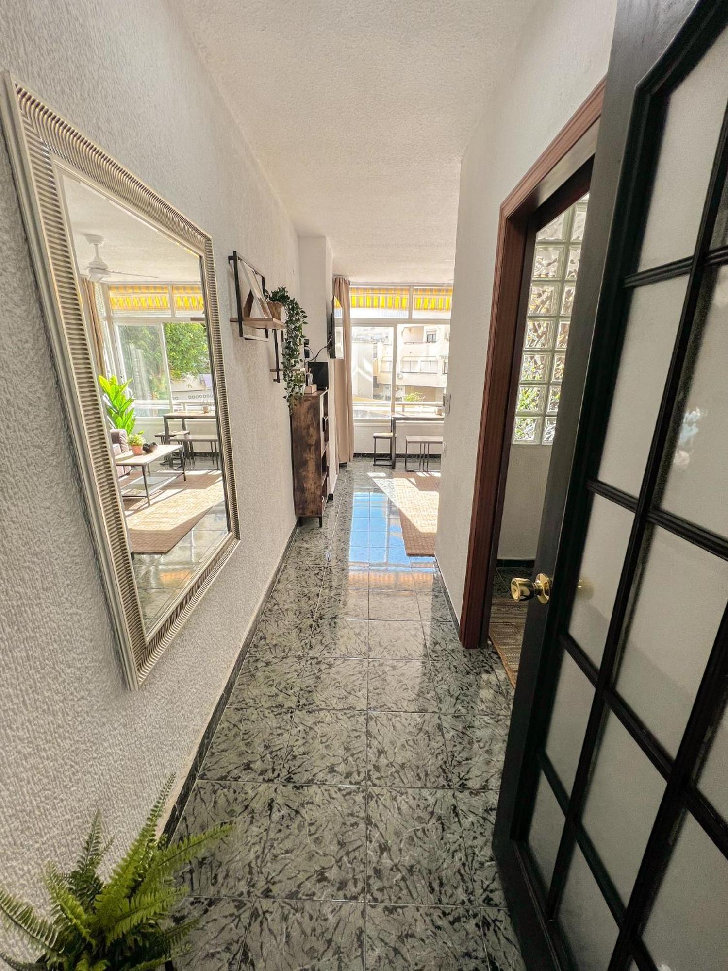 Cozy And Bright Flat With Pool Apartment Torremolinos Ngoại thất bức ảnh