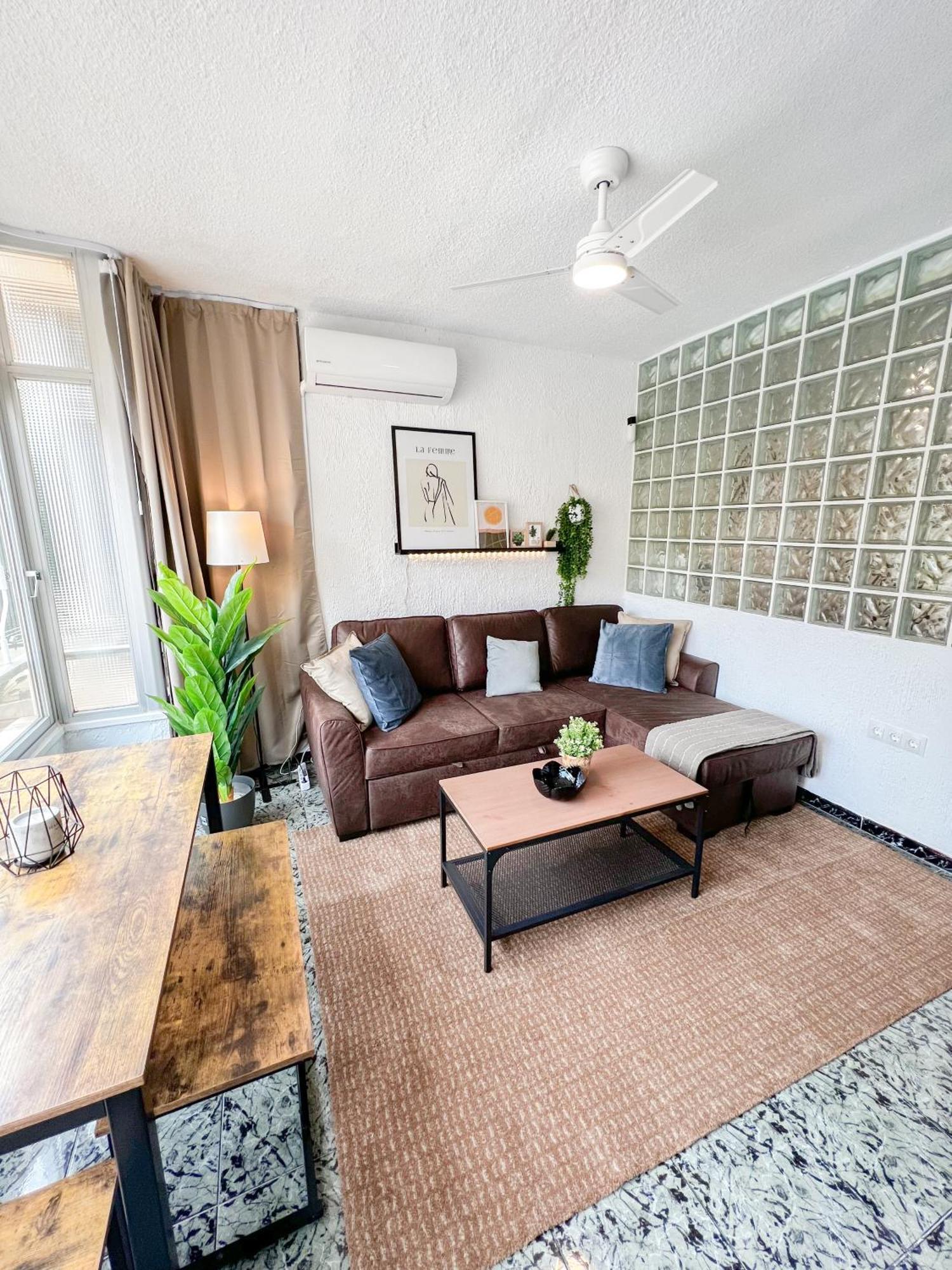 Cozy And Bright Flat With Pool Apartment Torremolinos Ngoại thất bức ảnh