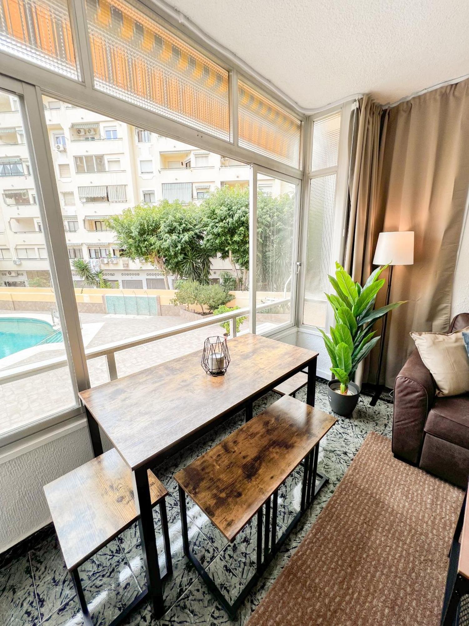 Cozy And Bright Flat With Pool Apartment Torremolinos Ngoại thất bức ảnh