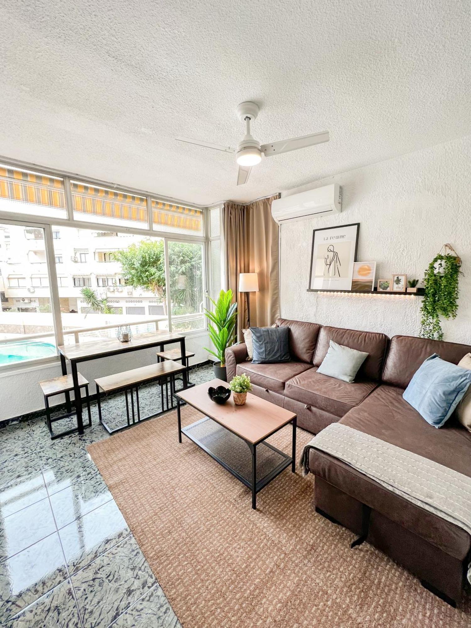 Cozy And Bright Flat With Pool Apartment Torremolinos Ngoại thất bức ảnh