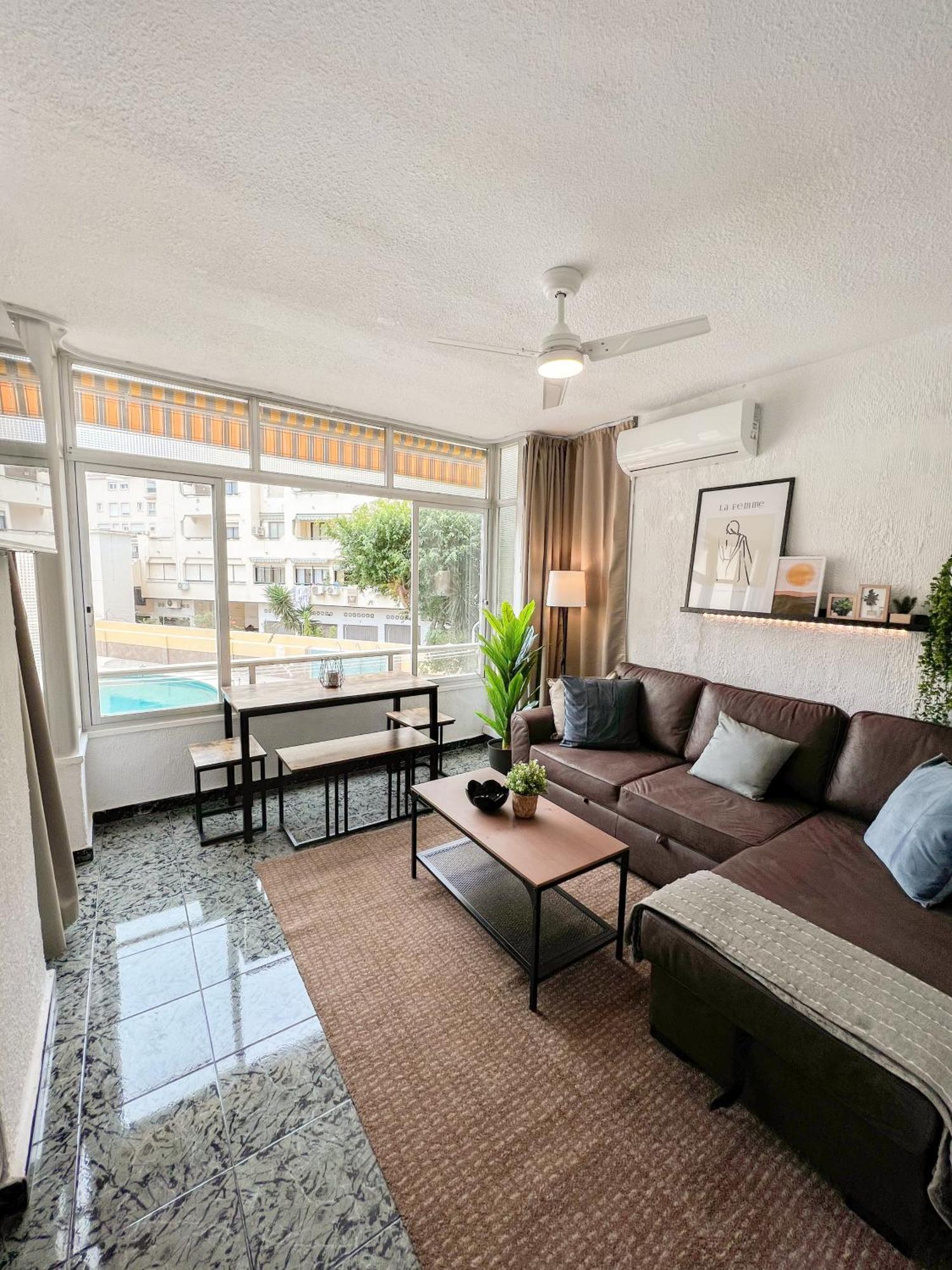 Cozy And Bright Flat With Pool Apartment Torremolinos Ngoại thất bức ảnh