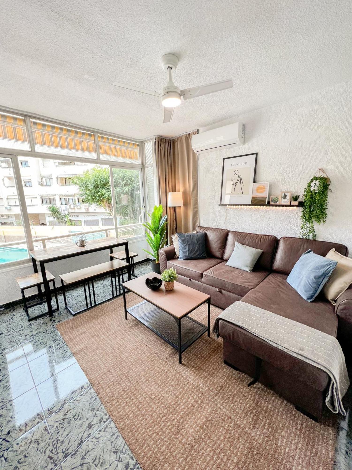 Cozy And Bright Flat With Pool Apartment Torremolinos Ngoại thất bức ảnh